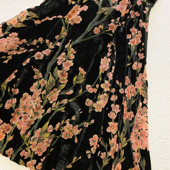 Dex velvet dress - Picture 6 of 6